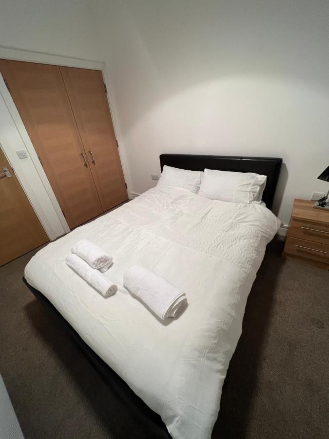 Bigkings Cosy 2 Bedroom Apartment With Free Parking In Central Manchester Bagian luar foto